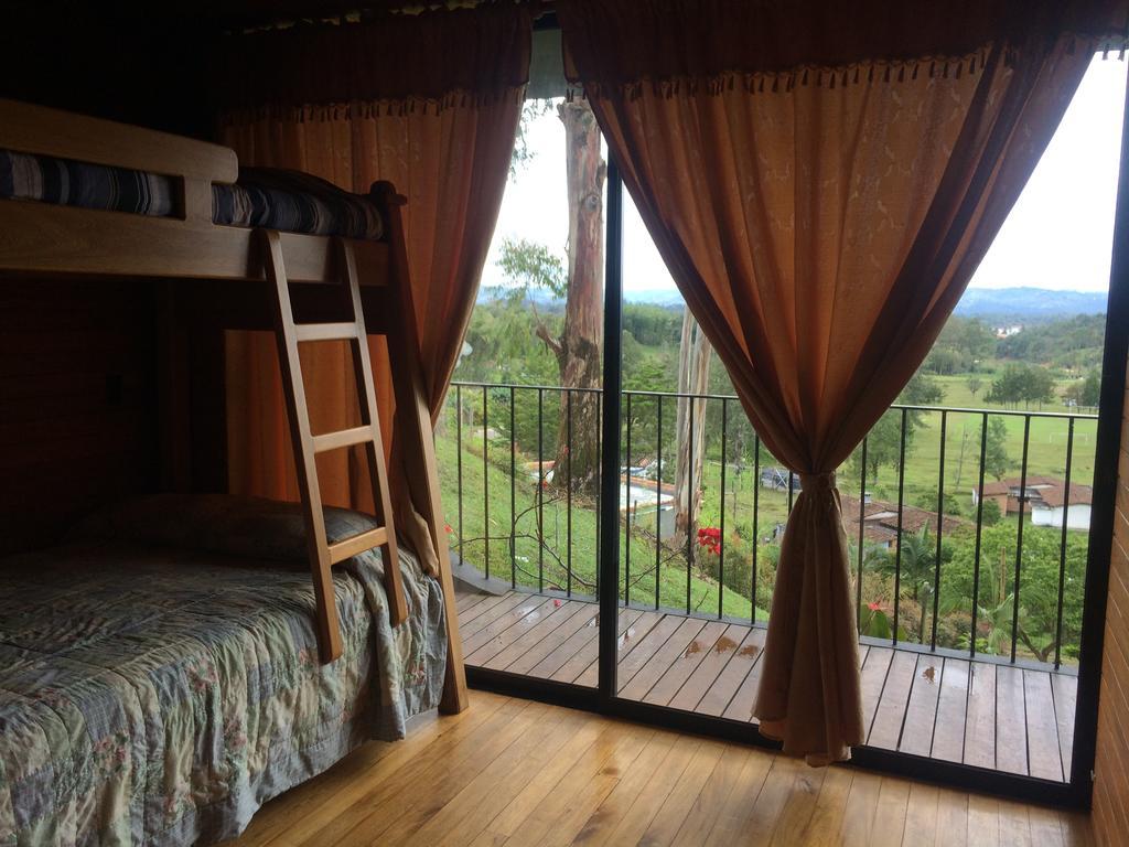 Guatapé Cabanas El Retorno מראה חיצוני תמונה